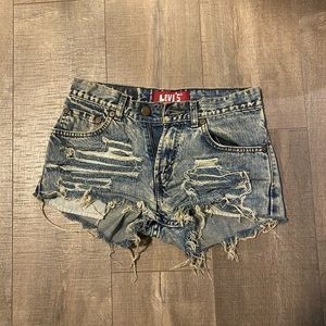 Levi’s high waisted shorts